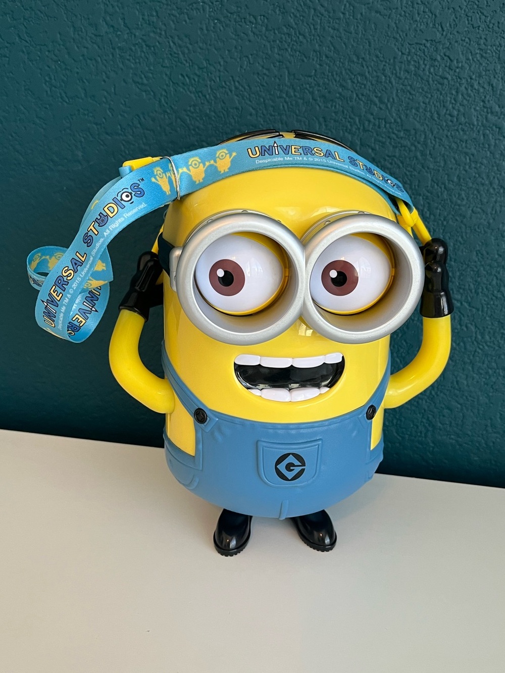 Minion King Bob Despicable Me Popcorn Bucket Universal Studios (New)